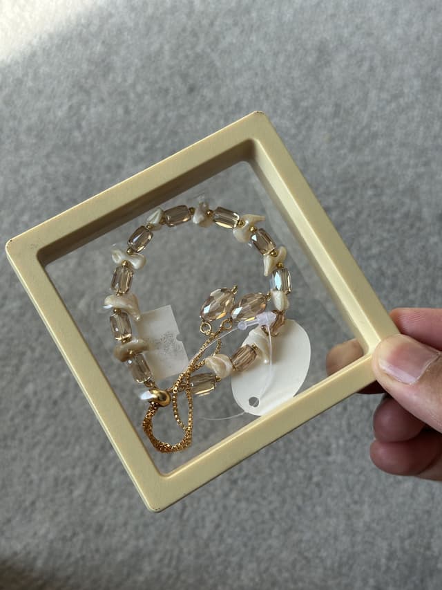 Pearl Charm Beige Crystal Bracelet